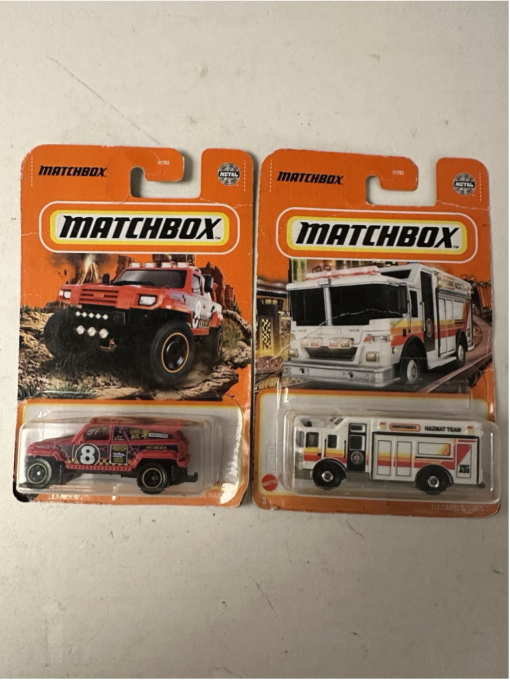 Matchbox Diecast Emergency Rescue Vehicles Lot of 2 Fire Truck Ambulance MOC